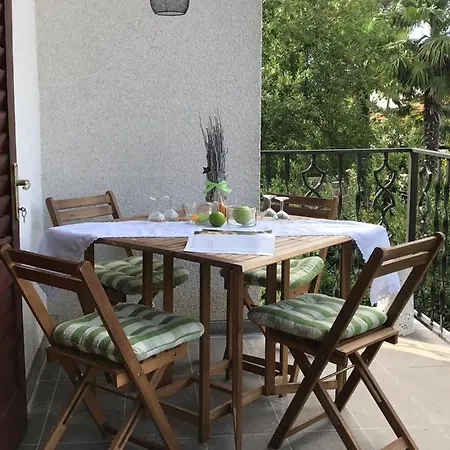 Aquamarin, Blizu Mora S Pogledom Na More, Za Do 6 Osoba Apartamento