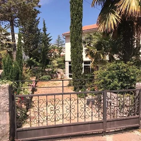 Aquamarin, Blizu Mora S Pogledom Na More, Za Do 6 Osoba Apartamento Malinska